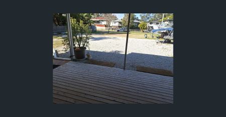 4-bedroom home with a big backyard! - Photo 4