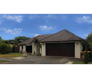 2 Cambrian Crescent, Flat Bush, Auckland - Photo 1