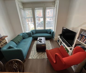 4 bedroom terraced house to rent - Photo 4