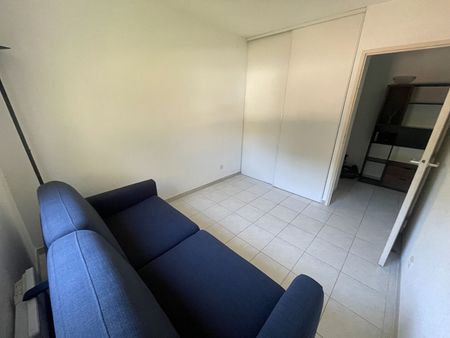 Location appartement 3 pièces, 64.14m², Nîmes - Photo 2