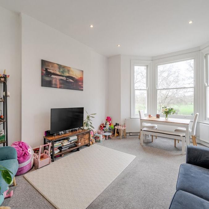 3 bedroom apartment to rent - Photo 1