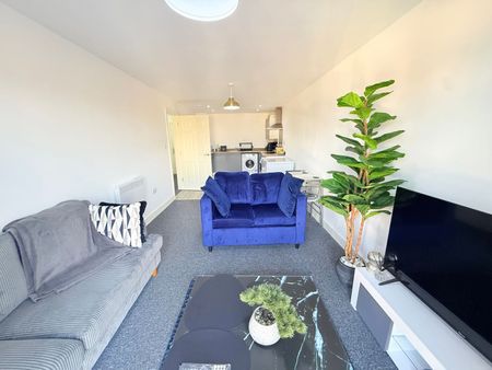 Newton Road, Yeovil, Somerset - Photo 4