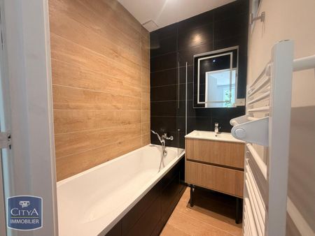 Location Appartement 1 pièce 25m² FONTAINES SUR SAONE 69270 - Photo 4