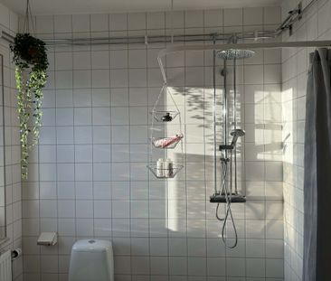 Dag Hammarskjölds Väg, Uppsala - Photo 1