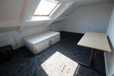 6 bedroom house to rent - Photo 3