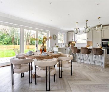 5 bedroom detached house to rent - Photo 3