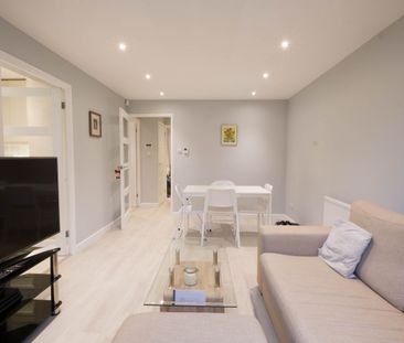 1 Bed Flat, John Maurice Close, SE17 - Photo 2