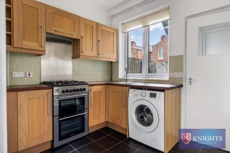 2 bedroom ground floor maisonette to rent - Photo 4