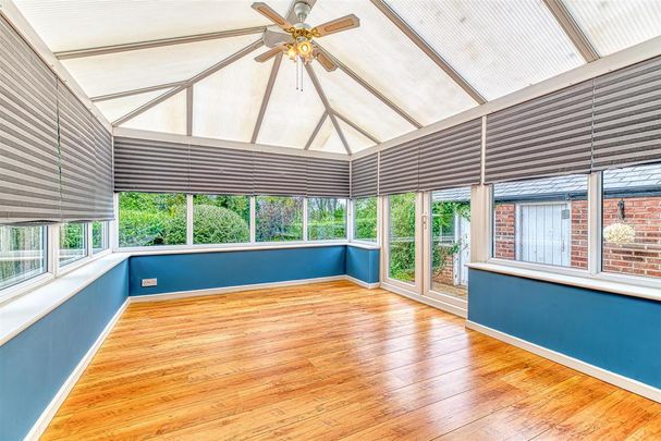 3 bedroom semi-detached house to rent - Photo 1