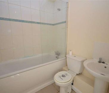 Godwin Court, Swindon, Wiltshire, SN1 - Photo 3