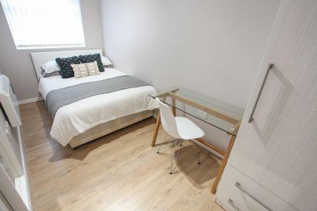 2 bedroom flat to rent - Photo 5