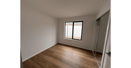 UNIT 2 | Quiet Court Location | Family-Friendly | Convenient Lifestyle - Photo 2