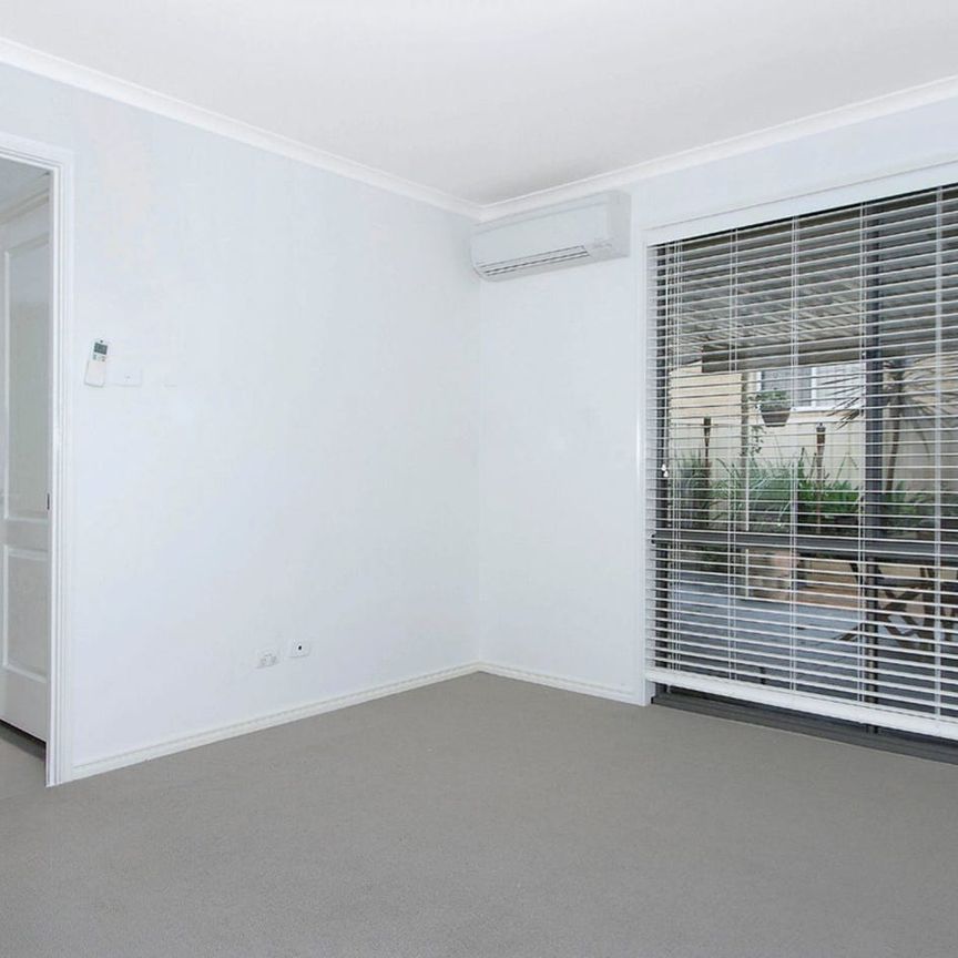 Spacious Family Home in a Central Location - Photo 1