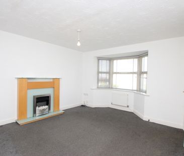 The Round, Northants, Mawsley, NN14 - Photo 1