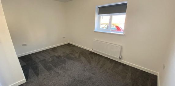 1 bedroom ground floor flat to rent - Photo 2