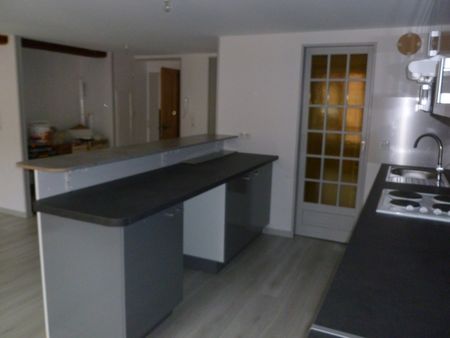 Location Appartement 3 pièces 85m² - Photo 4