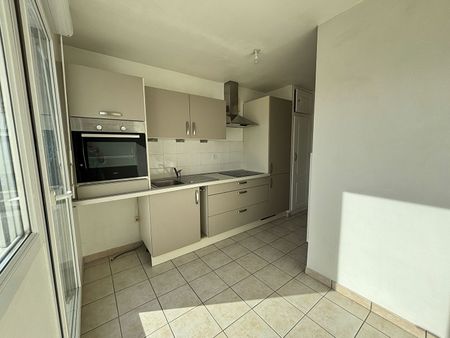 Location Appartement 3 pièces 58m² - Photo 4