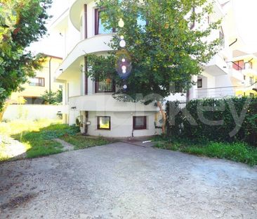 Vilă cu 8 camere langa parc | 450mpc | 400mp teren | ID:7055 - Fotografie 2