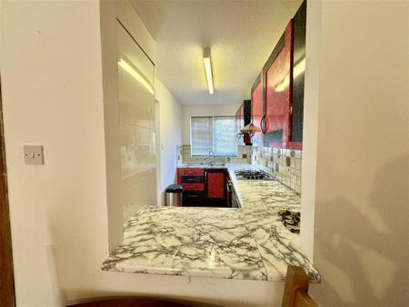 2 bedroom semi-detached house to rent - Photo 2