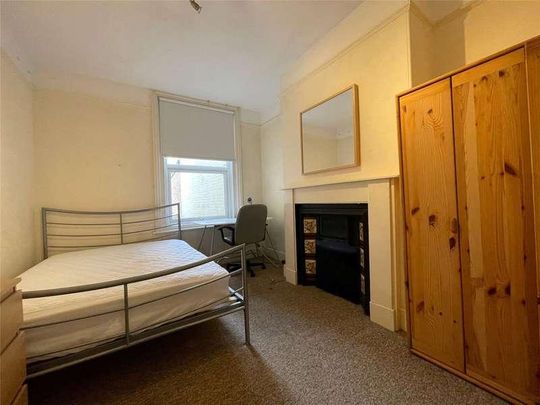 Mowbray Avenue, Exeter, Devon, EX4 - Photo 1