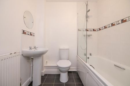 1 bedroom ground floor flat to rent - Photo 5