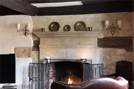 Grade II* listed Manor Farmhouse - Photo 4