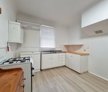 Freshly Renovated Home - Photo 5