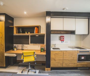 Studio Flat, Windsor St, B7 - Photo 5