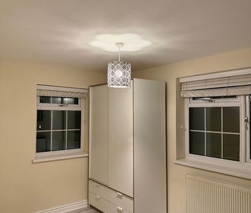 Room in a Shared House, Wetherby Road, LS17 - Photo 5