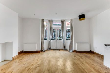 1 Bedroom Flat To Let - Photo 2
