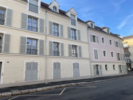 Location Appartement 3 pièces 71m² - Photo 4