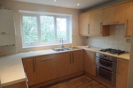 4 bedroom apartment to rent - Photo 5