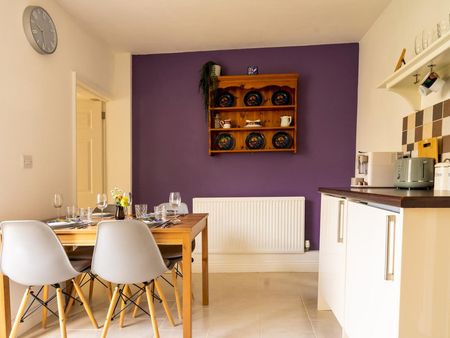 Victoria Retreat - Photo 5