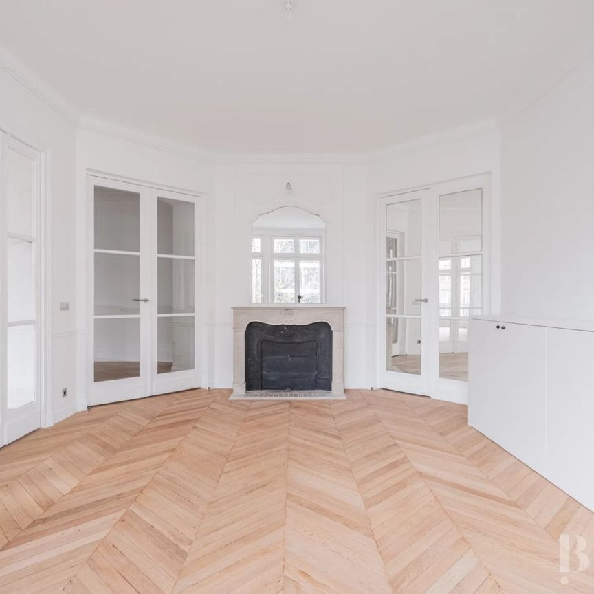Tout savoir sur cet appartement dans le quartier Parc Monceau, à Paris 8ème - Photo 1