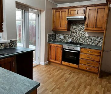 3 bedroom terraced house to rent - Photo 6