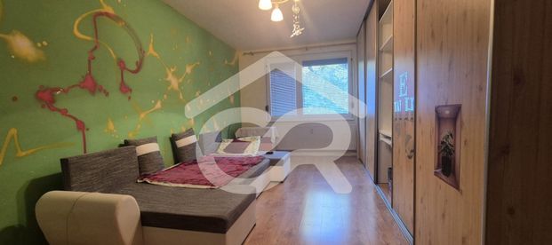 Na prenájom zariadený 3 izbový byt v Nitre - Photo 1