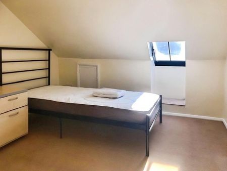 5 bedroom terraced house to rent - Photo 3