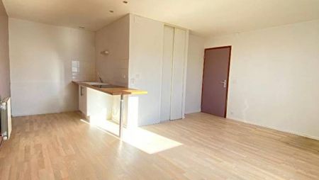 LOCATION ROMBAS APPARTEMENT F2 - Photo 2