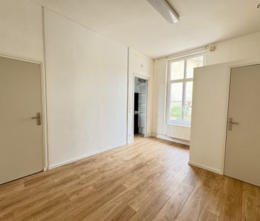 Studio - BAS DU CENTRE VILLE - Photo 3