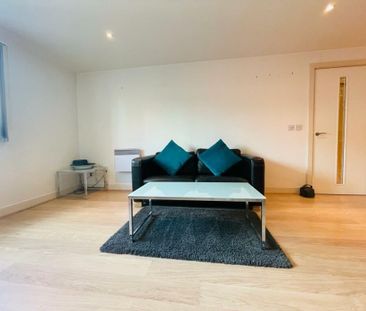 1 Bed Flat, Orion Building, B5 - Photo 3
