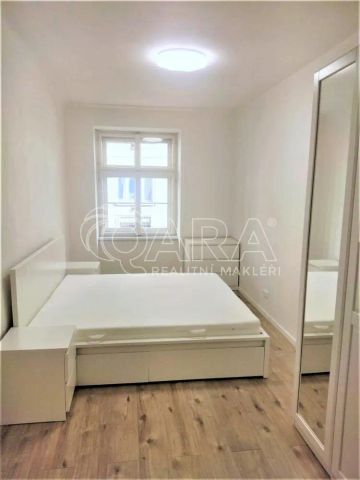 Pronájem zařízeného bytu 2+kk | Praha 7 Letná - Photo 4