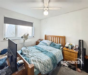 3 bedroom semi detached to rent - Photo 5