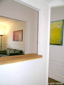 Logement à Paris, Location meublée - Photo 2