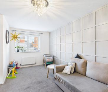 3 bedroom semi-detached house to rent - Photo 3