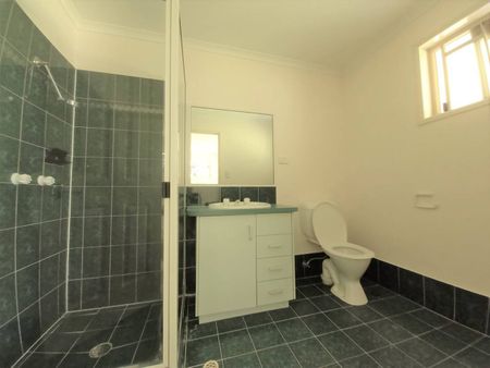 Experience the perfect blend of comfort, style, and convenience in Cooroy - Photo 3