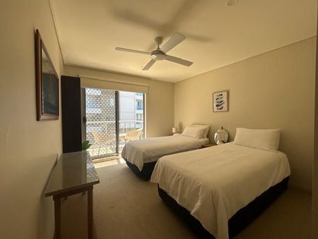 Furnished Beachside Apartment in a Convenient Coastal Location - Photo 3