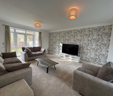 6 bedroom detached house to rent - Photo 3