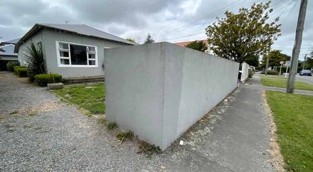 Edgeware, 5 bedrooms - Photo 3