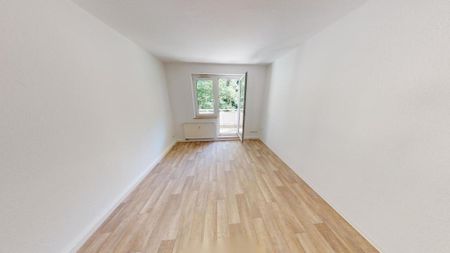 2-Raum-Wohnung mit Balkon in ruhiger Seitenstraße - Photo 3