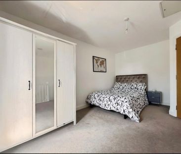 2 Bed Terraced House, Holts Crest Way, LS12 - Photo 5